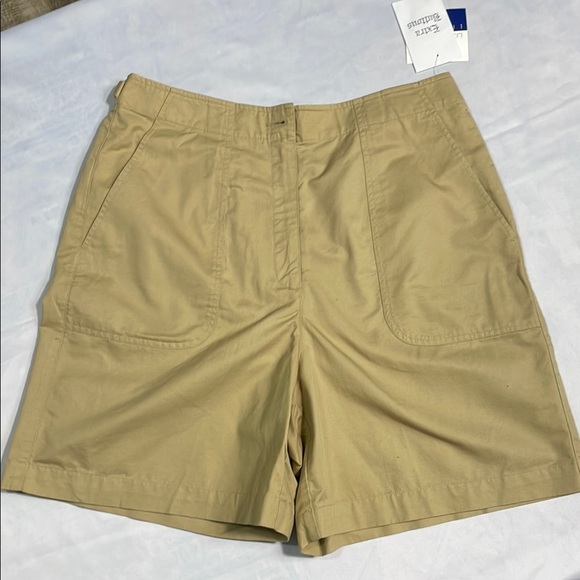 Liz Claiborne Tan‎ Bermuda Shorts Flat Front Cotton Blend - Picture 1 of 6